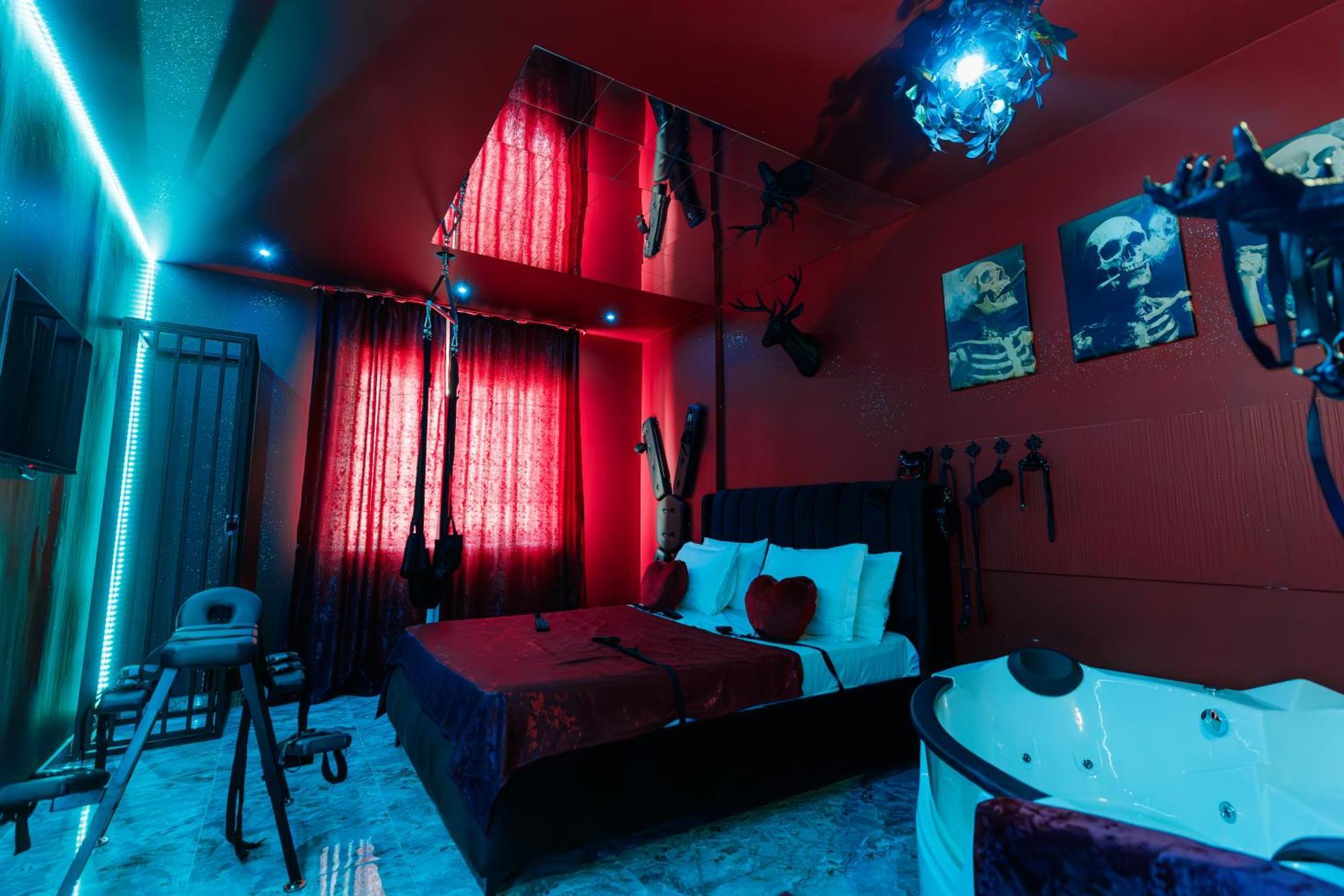 Romeo Nights - Love Rooms - Adults Only 布加勒斯特 外观 照片