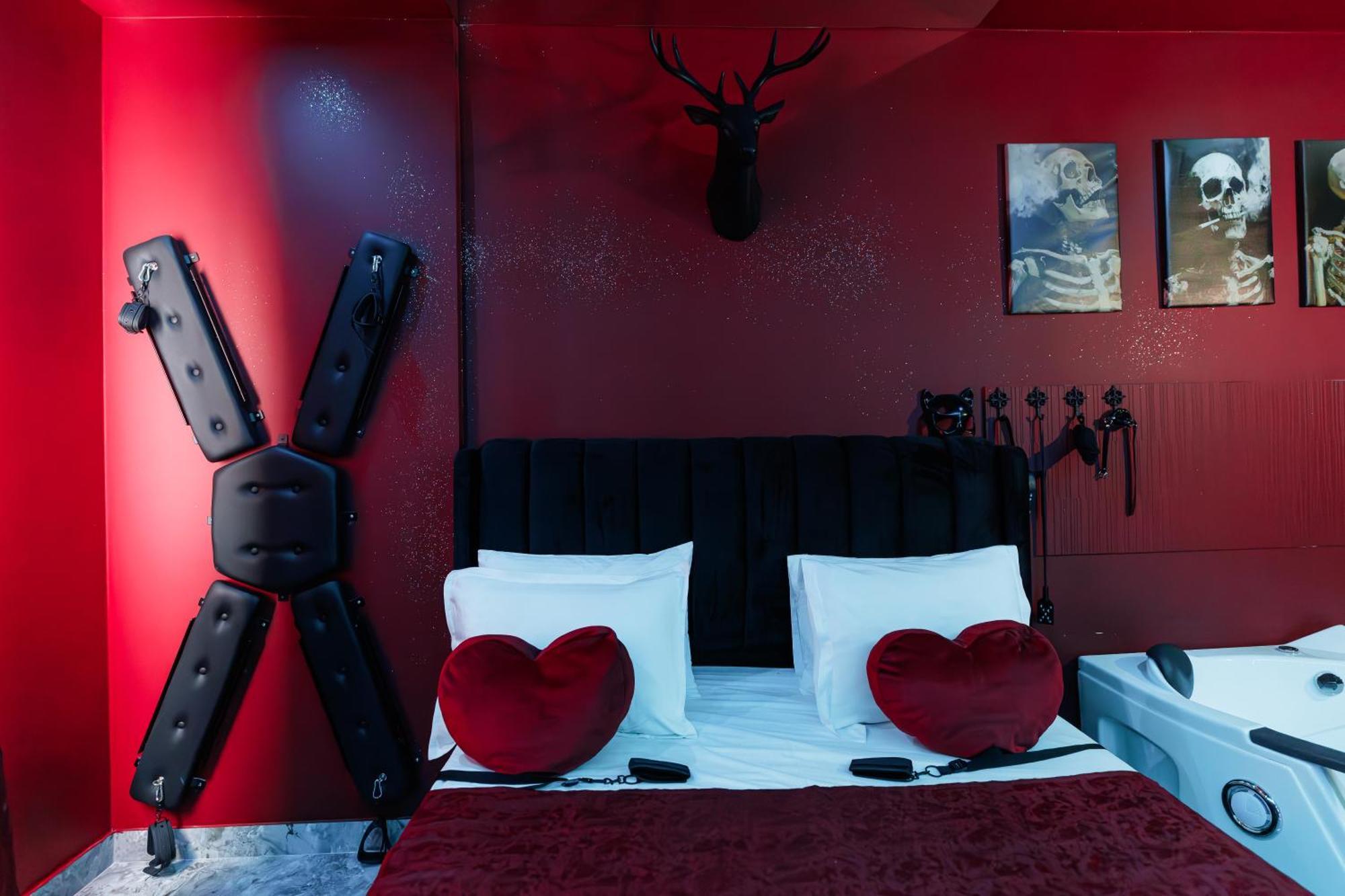 Romeo Nights - Love Rooms - Adults Only 布加勒斯特 外观 照片